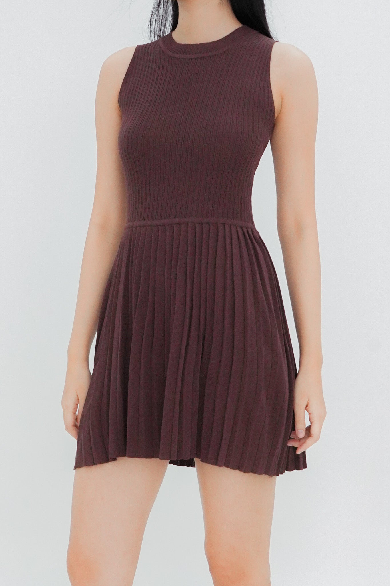 Jordyn Pleated Knit Dress (Mocha)