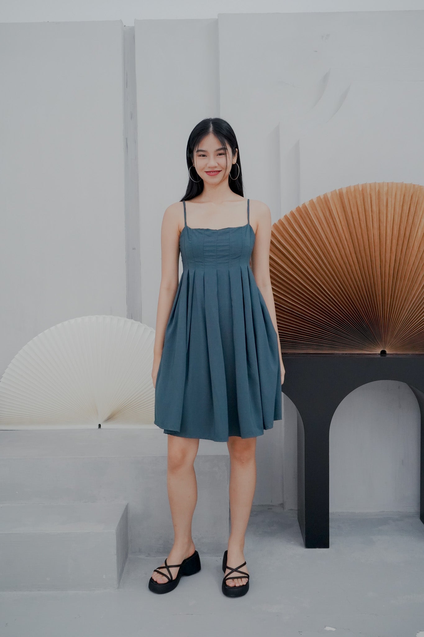 Ember Box Pleat Dress (Forest green)