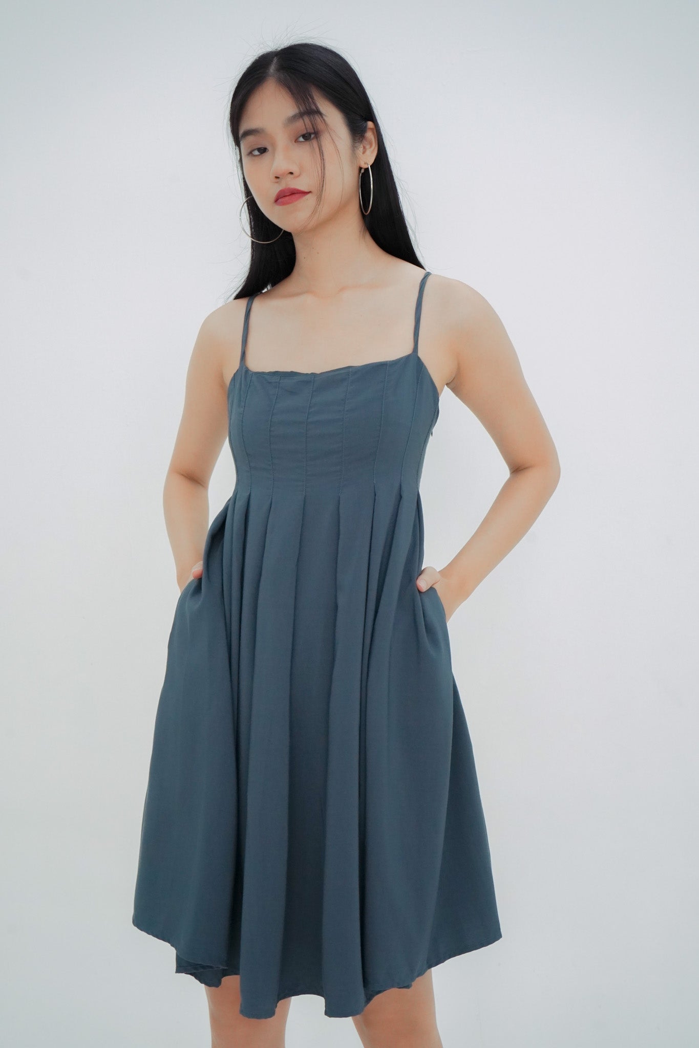 Ember Box Pleat Dress (Forest green)