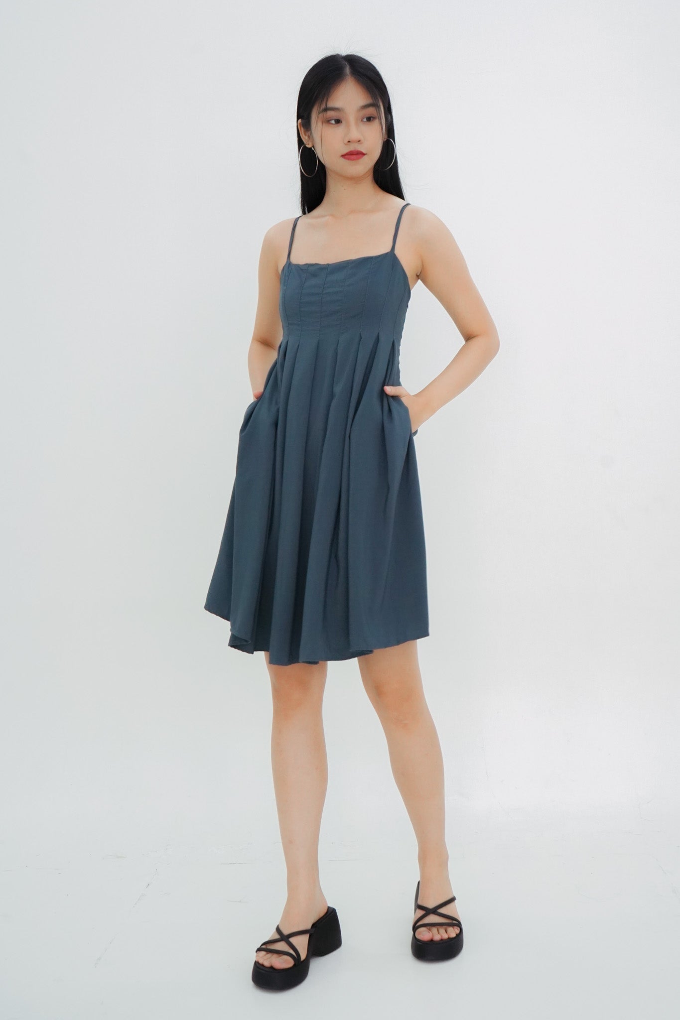 Ember Box Pleat Dress (Forest green)