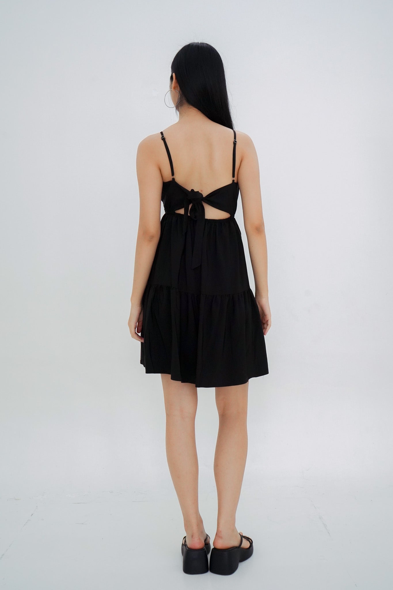 Aspen Overlap Tie Back Dress (Black)