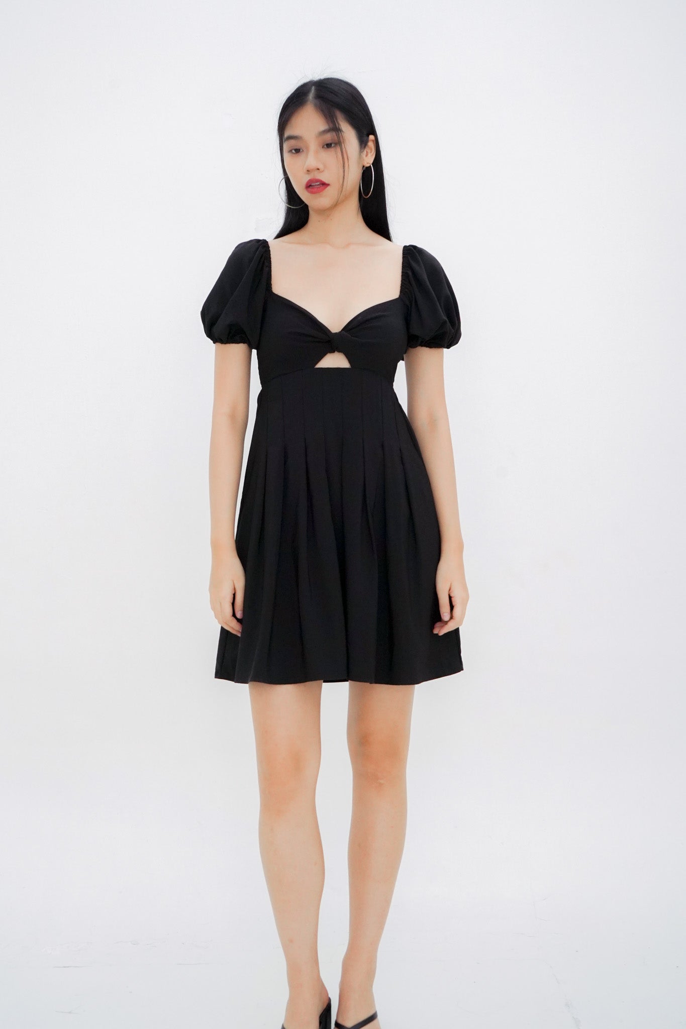 Dakota Padded Puff Sleeve Dress with Cut-out (Black)