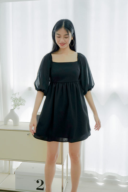 Sienna Half-sleeve Babydoll Dress (Black)