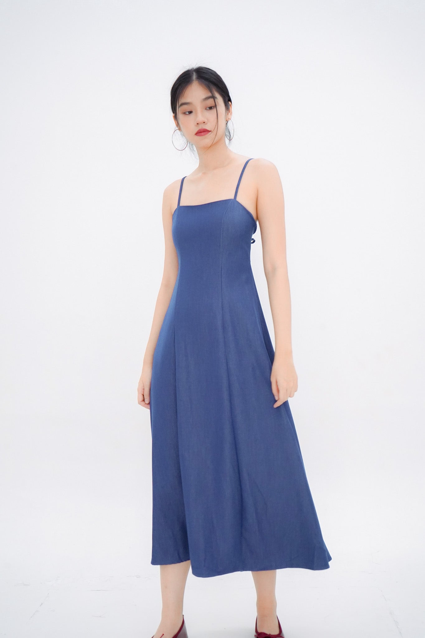 Selvie Low-back Midaxi Dress (Denim Blue)