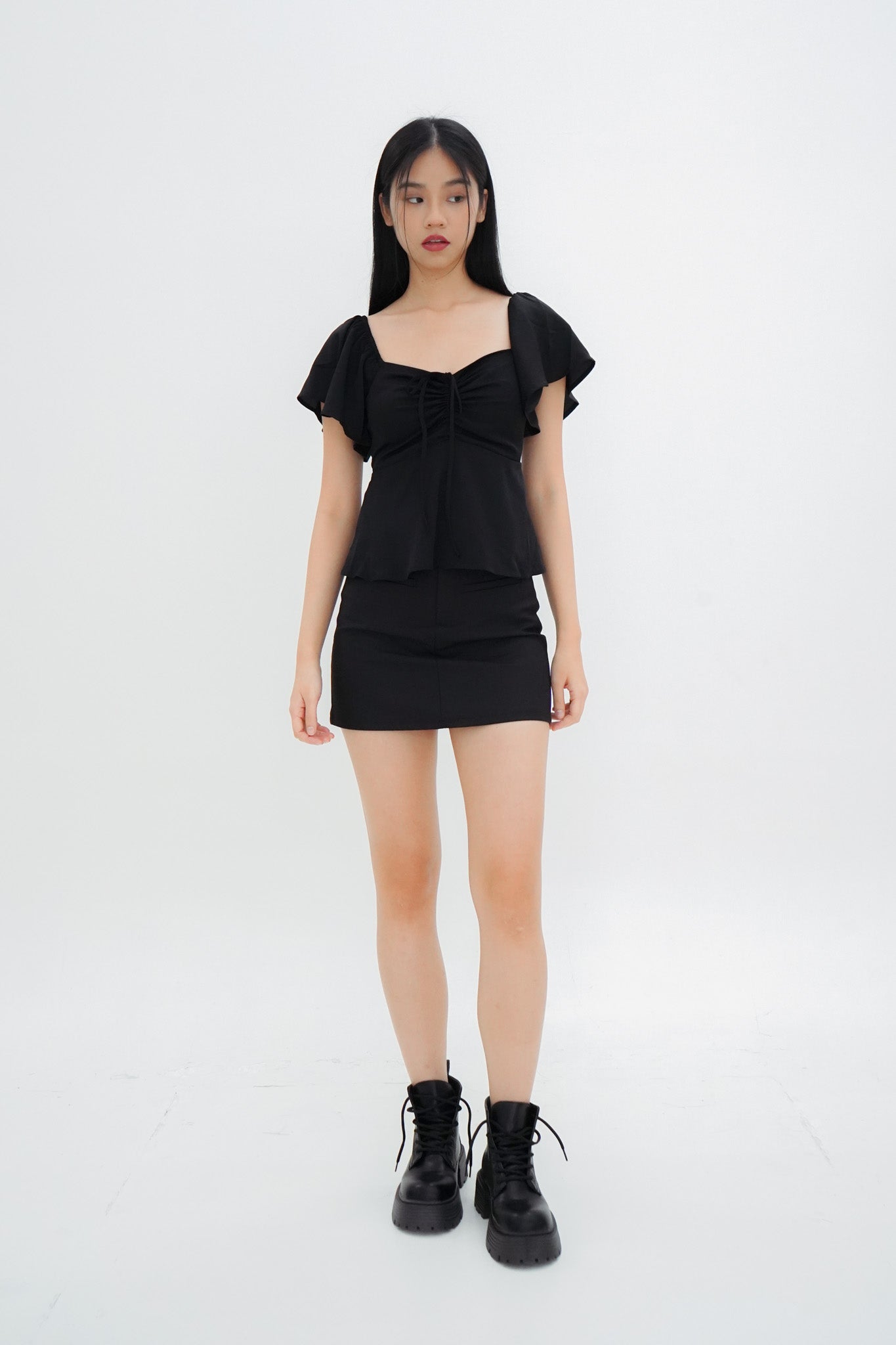 Aria Flutter Sweetheart Top (Black)