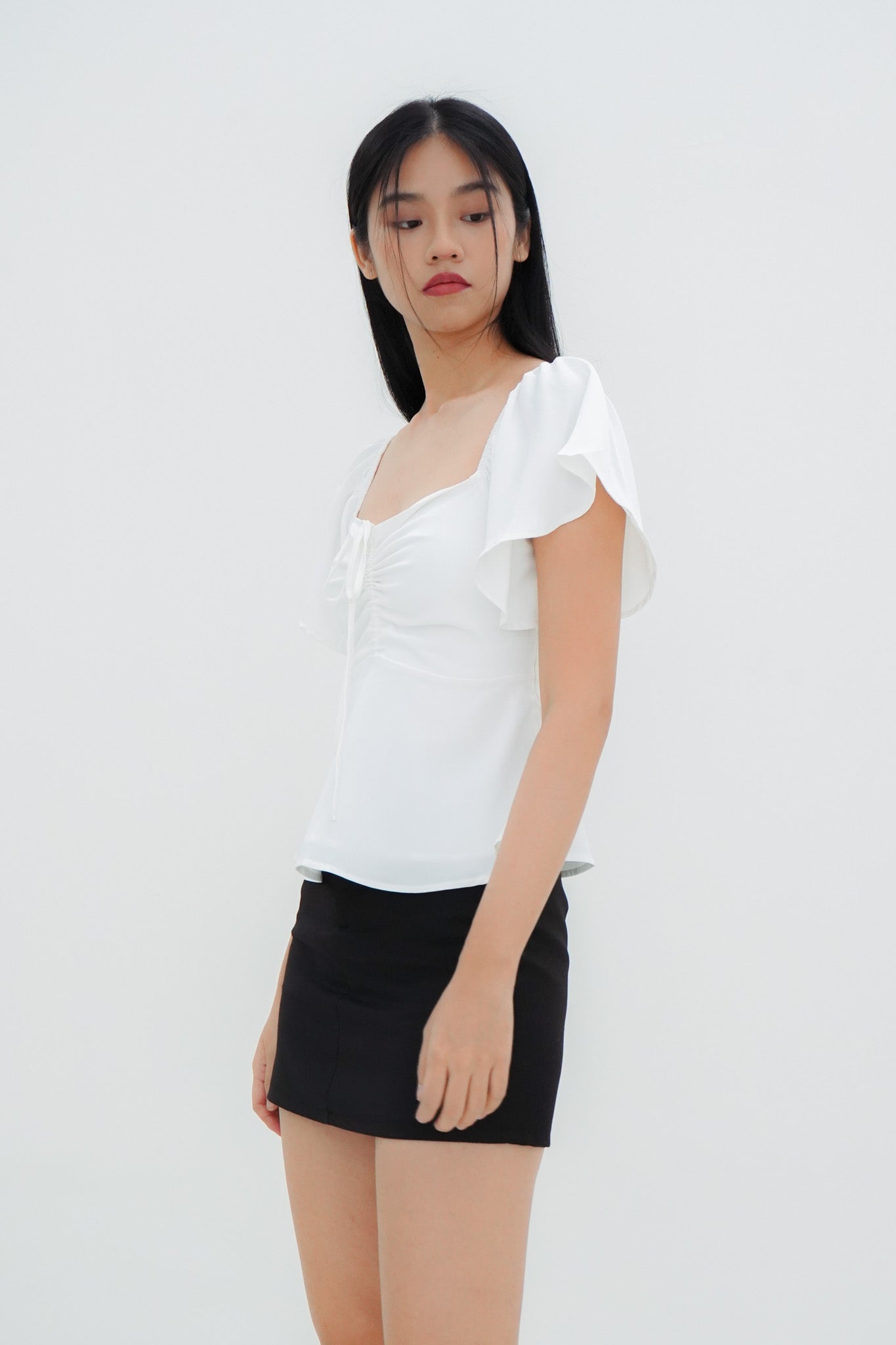 Aria Flutter Sweetheart Top (White)