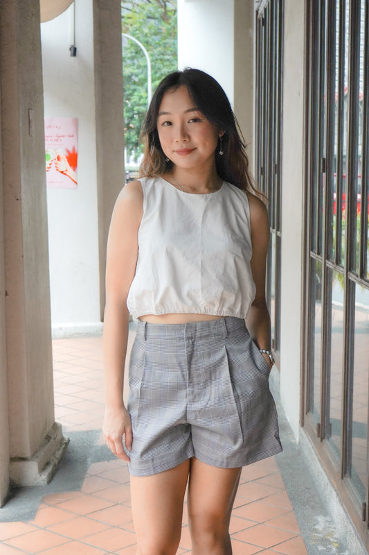 Kit Sleeveless Cotton Crop Top with Elastic Band (White)