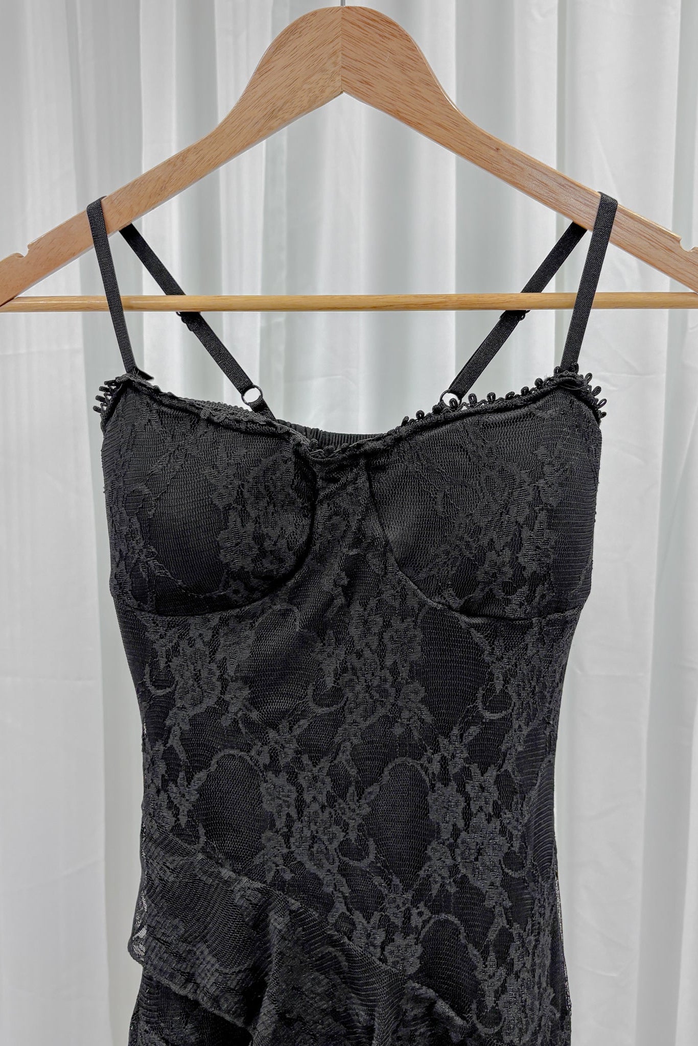 Sarah padded lace longline top/ dress (Black)