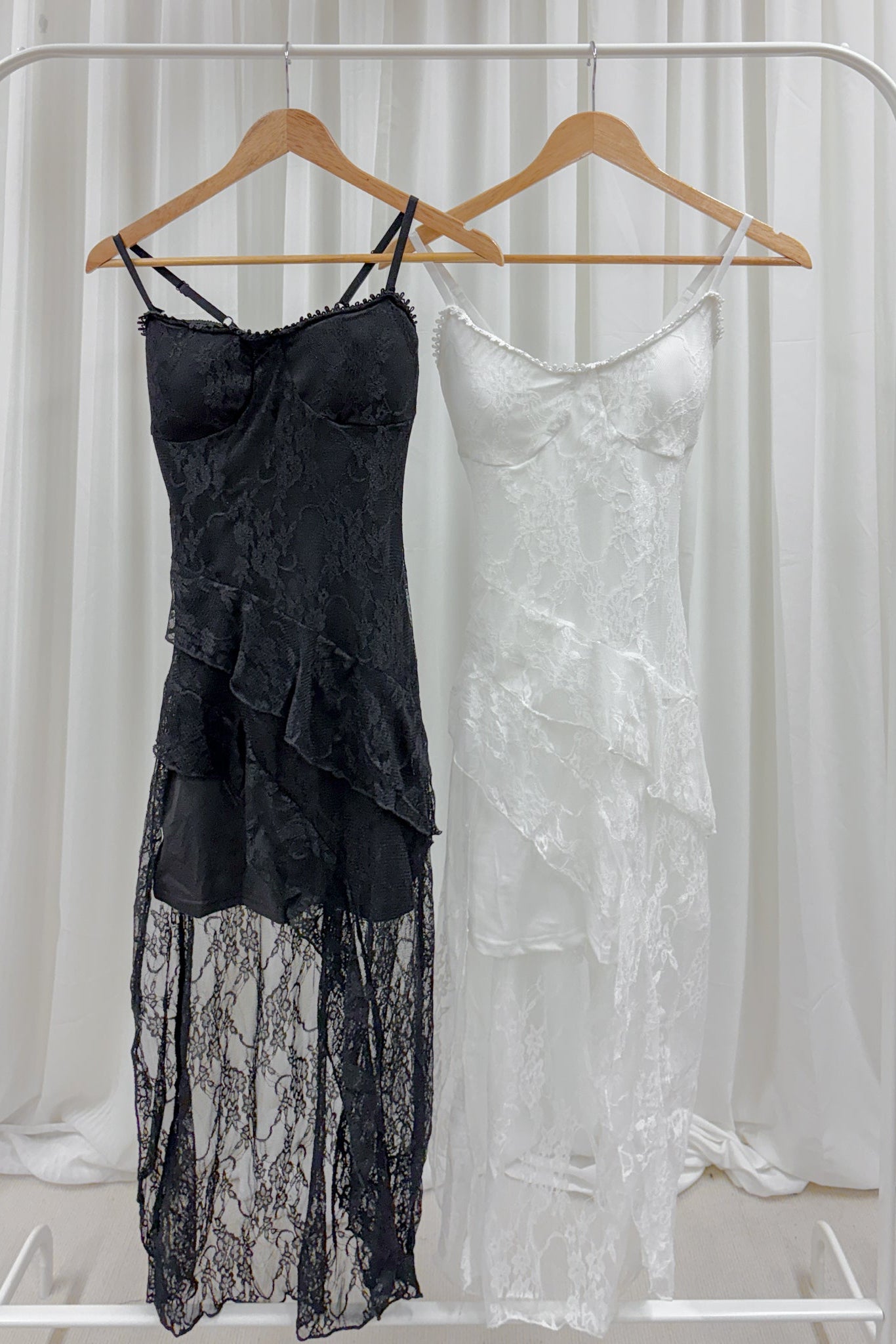 Sarah padded lace longline top/ dress (White)