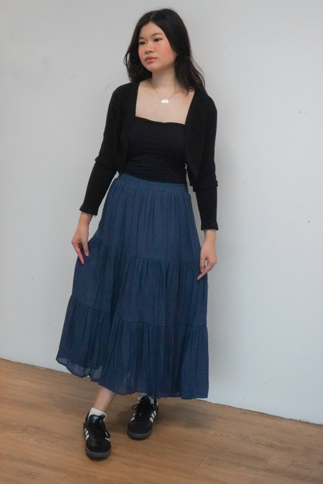 Leah Linen Tiered Skirt (Navy)