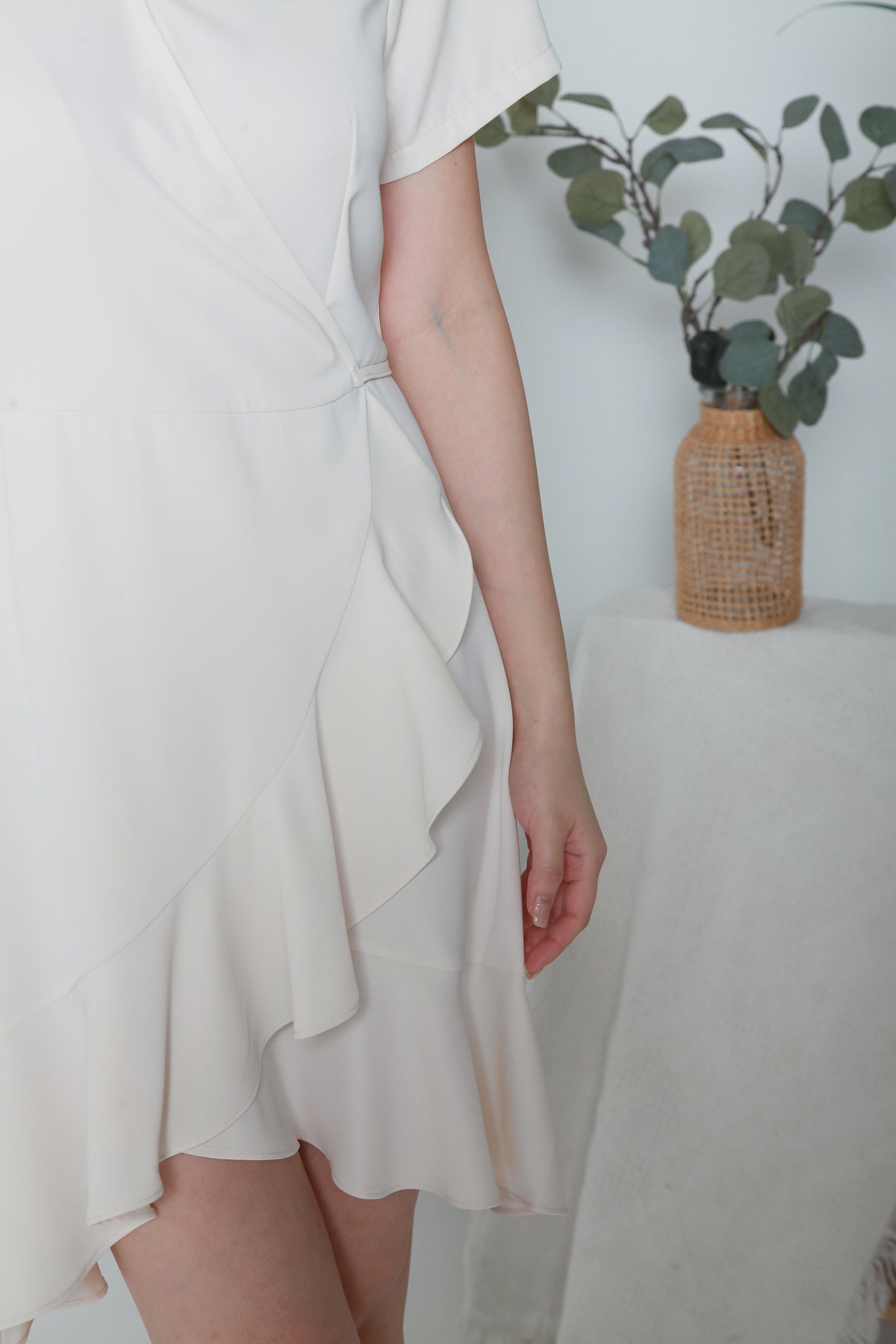 V-neck Asymmetrical Ruffle Wrap Dress (Full Wrap Dress)