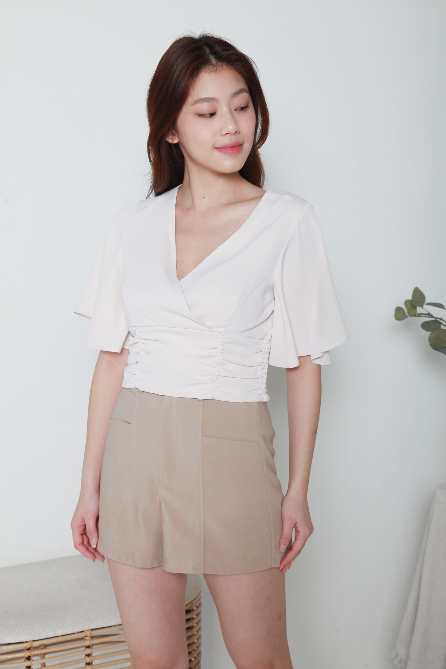 White Flutter Sleeves V-neck Crop Top with brown short